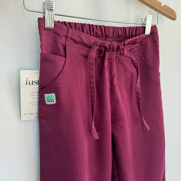 ❤️3/$30 Fusion Scrub Pants - Picture 2 of 12